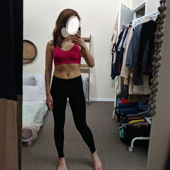 Umbro pink sports bra S and TNA black leggings XS - Picture 5 of 5